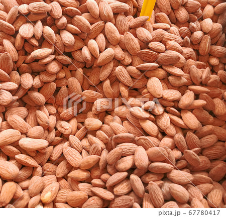 Full Frame Shot Of Raw Almonds 67780417