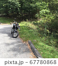 バイクと山 67780868