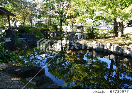 駅前の池 駅前の池 67780977