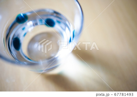 日本酒で乾杯 日本酒で乾杯 67781493