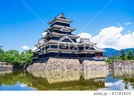 国宝　松本城 67785820