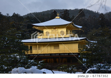 雪の金閣寺 雪の金閣寺 67787302