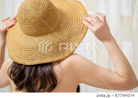 女性のボディーイメージ 女性のボディーイメージ 67794074