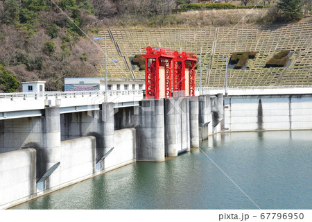 春の十王ダム　　＃52 67796950