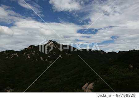夏 ボヒョンボン 山 67798829