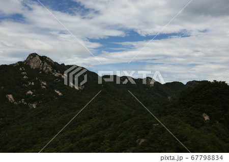 夏 ボヒョンボン 山 67798834