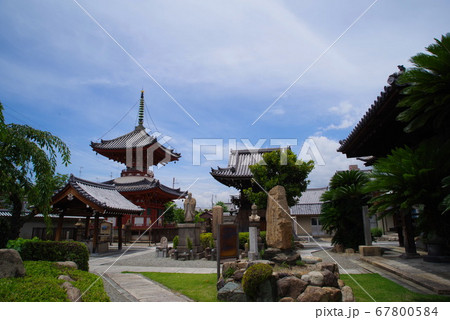 城下町の風情を残す尼崎寺町の長遠寺 67800584