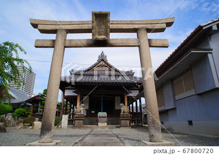 城下町の風情を残す尼崎寺町の長遠寺 城下町の風情を残す尼崎寺町の長遠寺 67800720