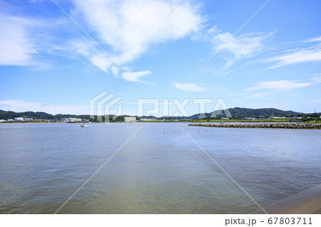湘南の三浦半島の入江小和田湾の夏(横須賀市長井) 湘南の三浦半島の入江小和田湾の夏(横須賀市長井) 67803711