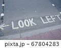LOOK LEFT 67804283