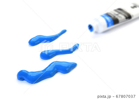 水色の絵の具 67807037