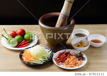 Thai food, spicy papaya salad (Som Tum) Thai food, spicy papaya salad (Som Tum) 67813111