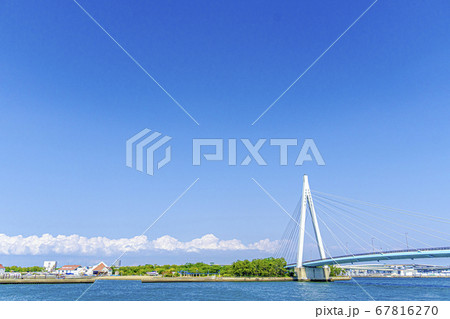 大阪　大阪湾 港湾風景　　　　　 67816270