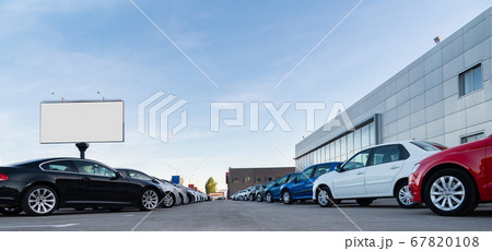 Used car sales Used car sales 67820108