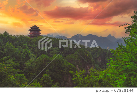Pagoda on top of a mountain peak in Zhangjiajie NP 67828144