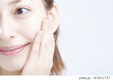 スキンケアイメージ 67831737