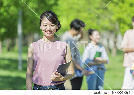 大学生のポートレート 大学生のポートレート 67834861