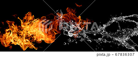 炎と水がぶつかり合う抽象的な背景 炎と水がぶつかり合う抽象的な背景 67836307