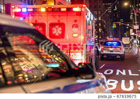 《ニューヨーク》ニューヨーク市警・マンハッタンの夜 67839675