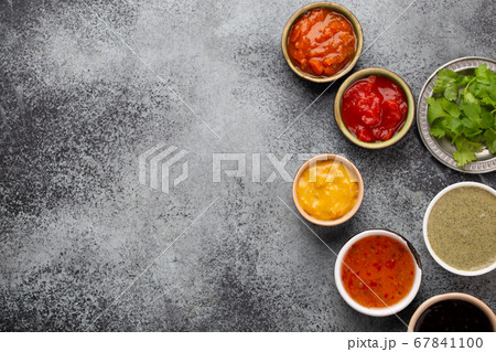 Assorted Indian chutneys Assorted Indian chutneys 67841100