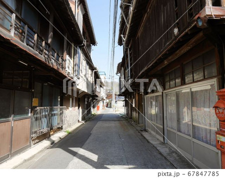 大崎上島・木江町の古い町並み (広島県) 大崎上島・木江町の古い町並み (広島県) 67847785