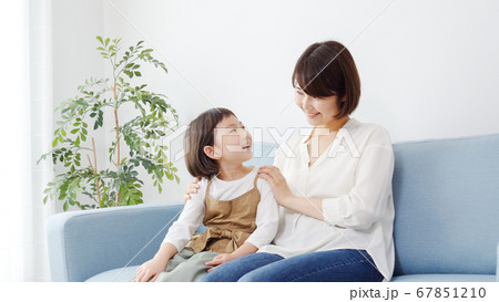 笑顔の家族 笑顔の家族 67851210