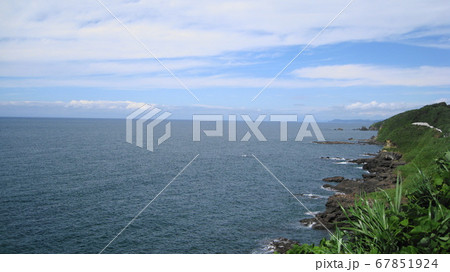 柏崎市笠島からの日本海の眺め 67851924