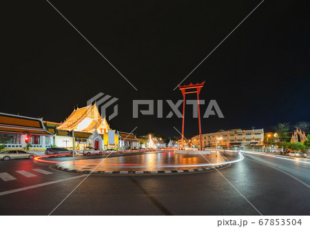 The Giant Swing or Sao Ching Cha monument with Wat 67853504