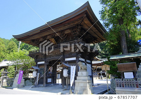 戦国武将や近江商人から信仰を集めた日牟禮八幡宮 67857707