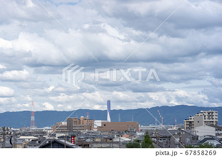 大阪府堺市北花田付近の都市景観・ 正方形 67858269