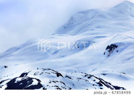 雪の山 雪山 ゆきやま 67858499