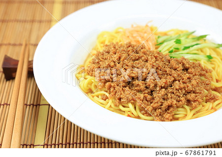 美味しい冷やしタンタン麺 美味しい冷やしタンタン麺 67861791