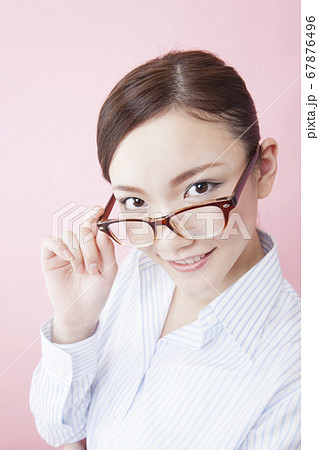 メガネのOL メガネのOL 67876496
