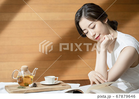 女性 女 女の子 67879646