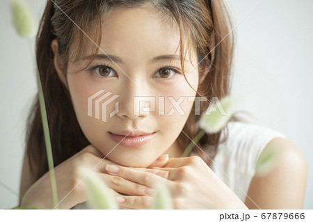 女性 女 女の子 67879666