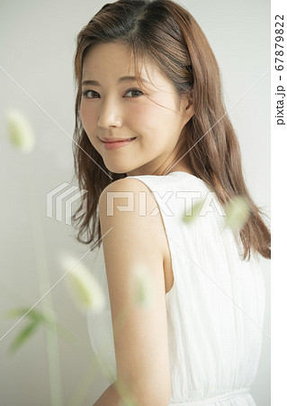女性 女 女の子 67879822