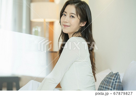 女性 女 女の子 67879827