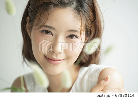 女性 女 女の子 67880114