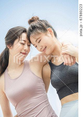 女性 女 女の子 67880223