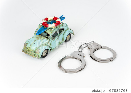 手錠 犯罪 法 67882763