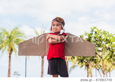 kid little boy smile wear pilot hat and goggles kid little boy smile wear pilot hat and goggles 67883740