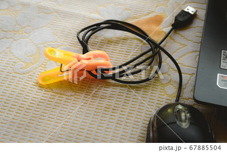 Computer mouse connection plugin rolled and 67885504