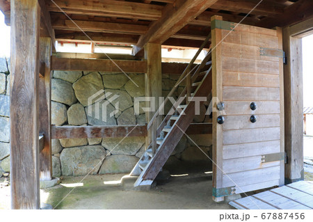 花巻城の西御門内側 67887456