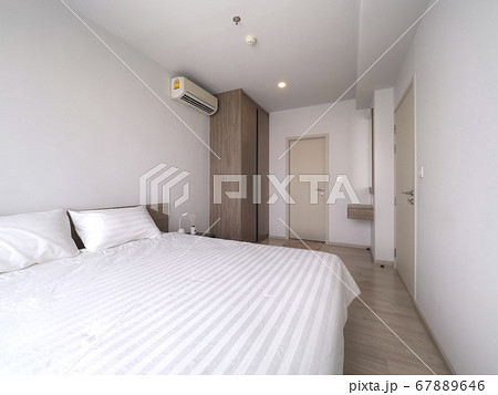 タイ・バンコク コンドミニアム ベッドルーム 寝室 a bedroom 67889646