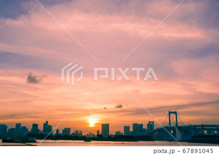 お台場の夕焼けの写真素材