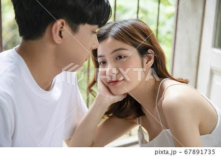 カップル ライフスタイル カップル ライフスタイル 67891735