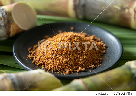 沖縄県産黒糖 67892785