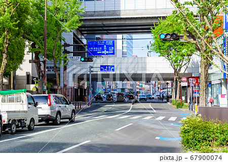 福岡市中央区天神付近　天神側国体道路沿い　1 67900074