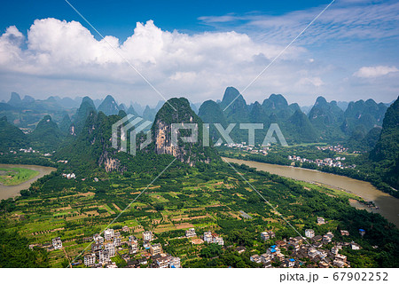 Karst mountain landscape in Xingping, Guangxi Karst mountain landscape in Xingping, Guangxi 67902252