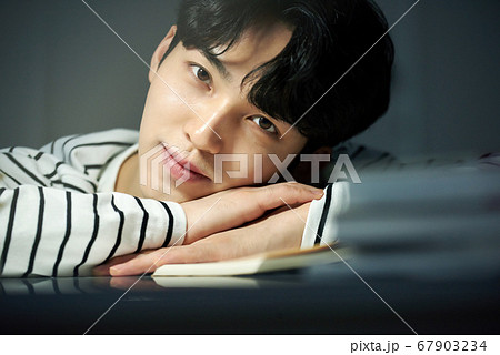 男 男性 男の子 67903234